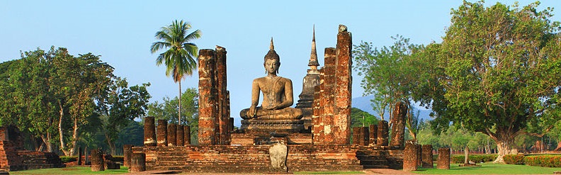 photo of temple at Sukhothai, with Buddha